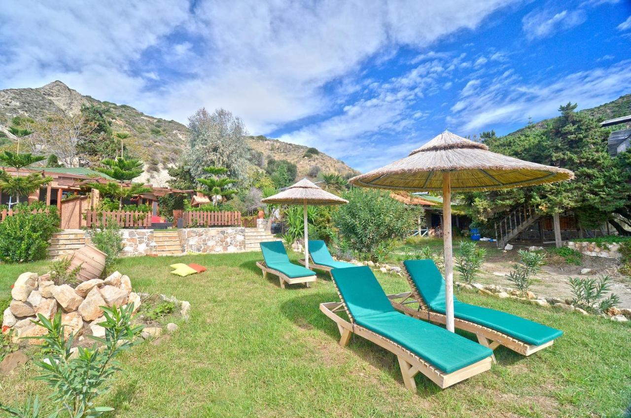 Beachfront Andriana Villa With Mini Pool And Spa Vasilikí Exteriör bild