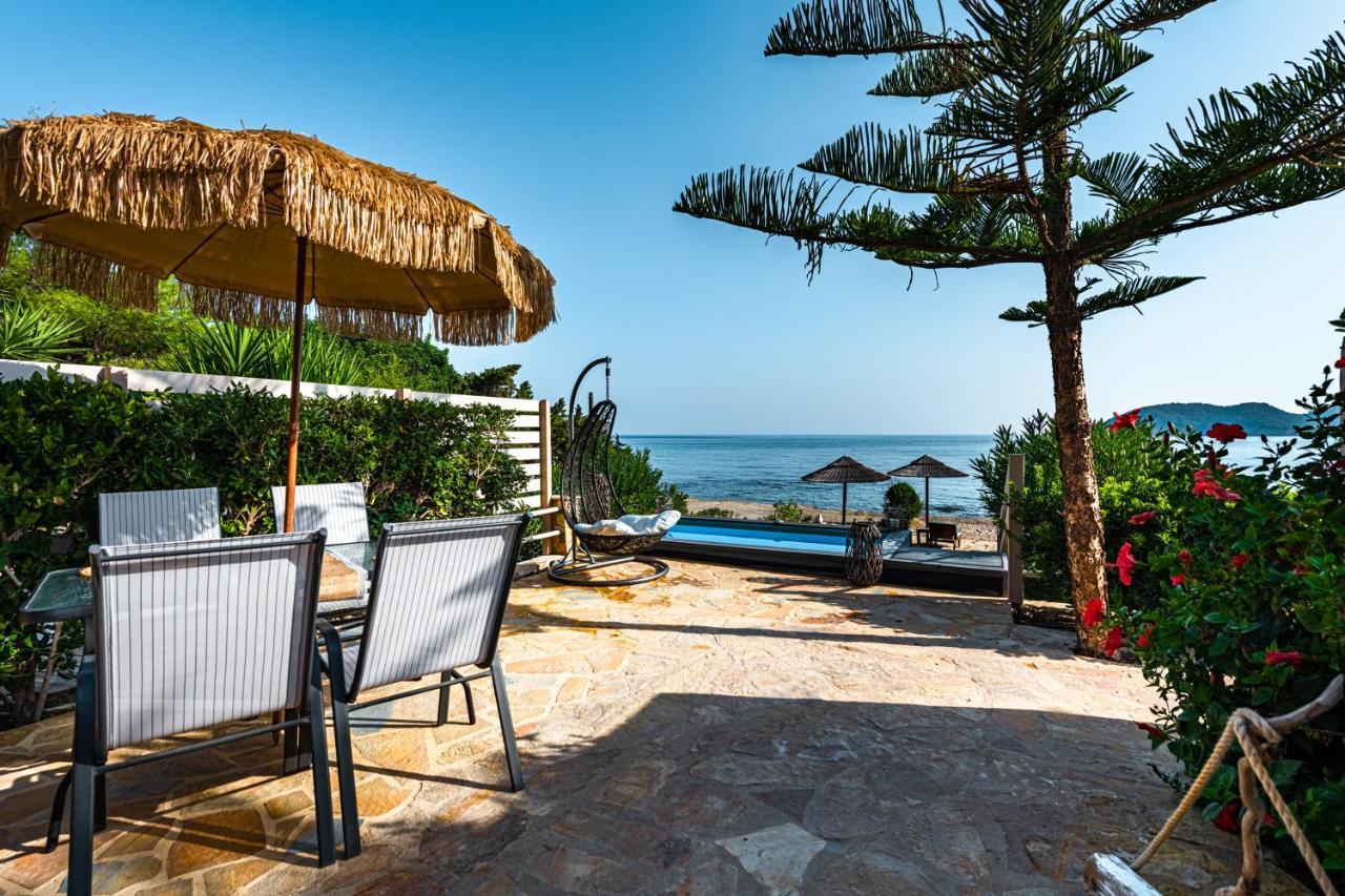 Beachfront Andriana Villa With Mini Pool And Spa Vasilikí Exteriör bild